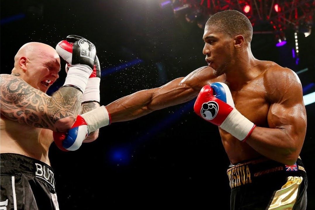 Zápas Anthony Joshua vs. Paul Butlin.