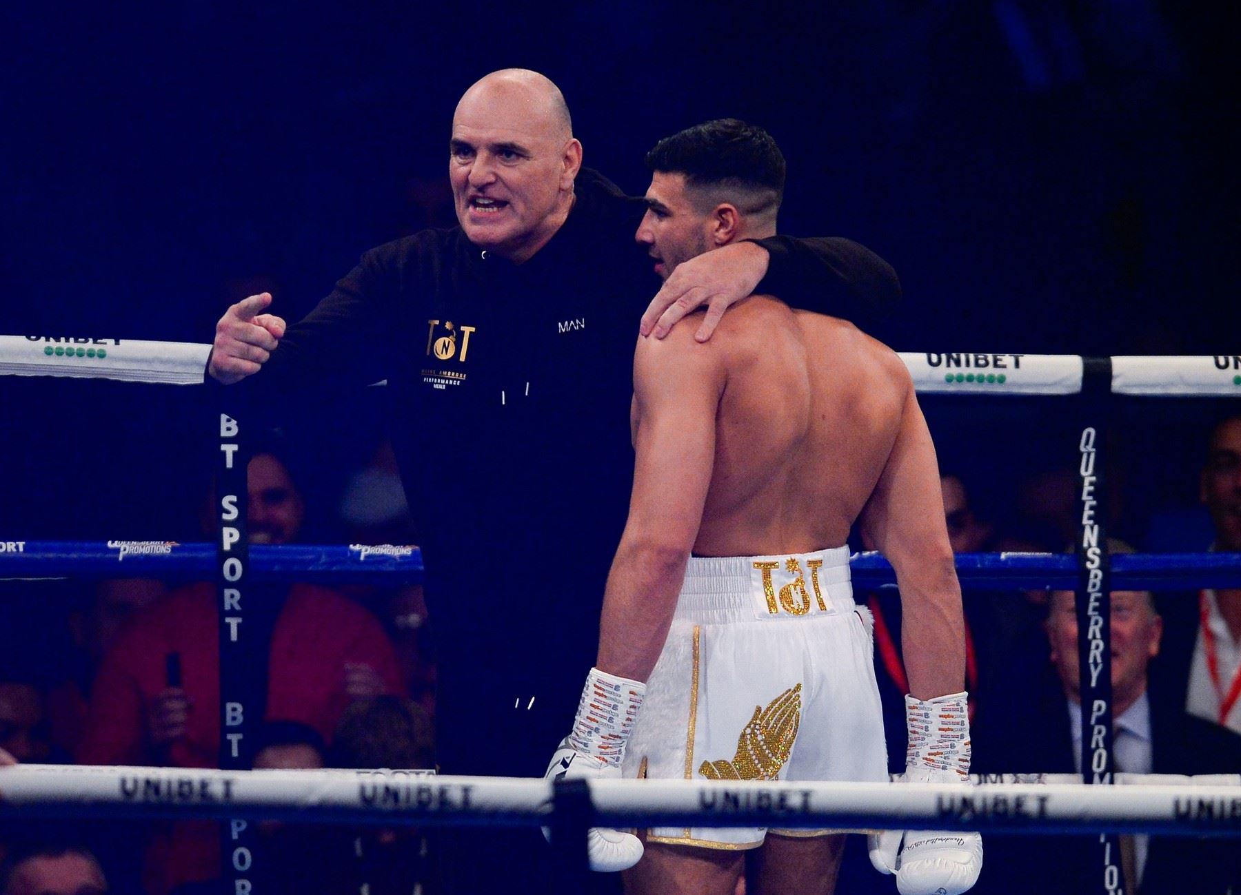 John Fury a Tommy Fury.