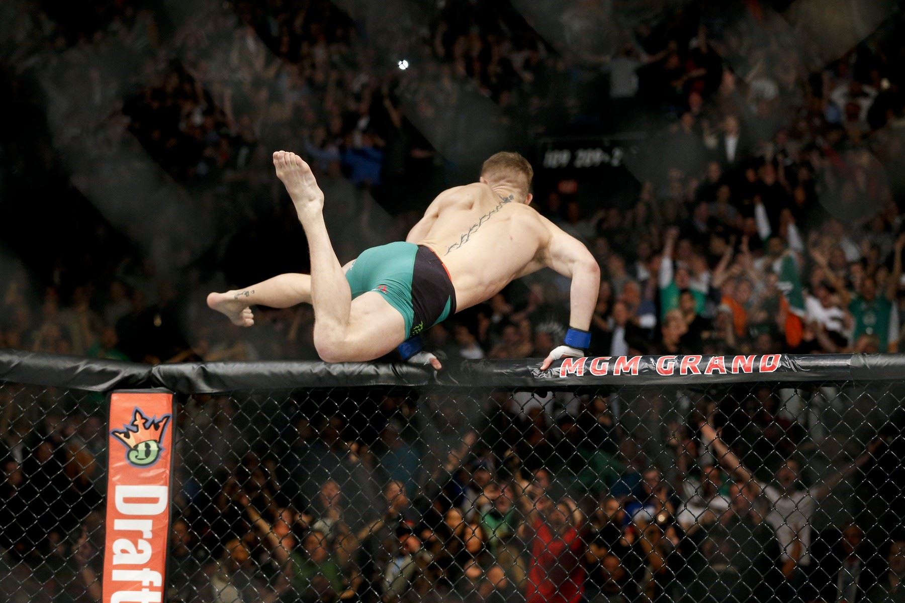 Conor McGregor a emoce po zápase.