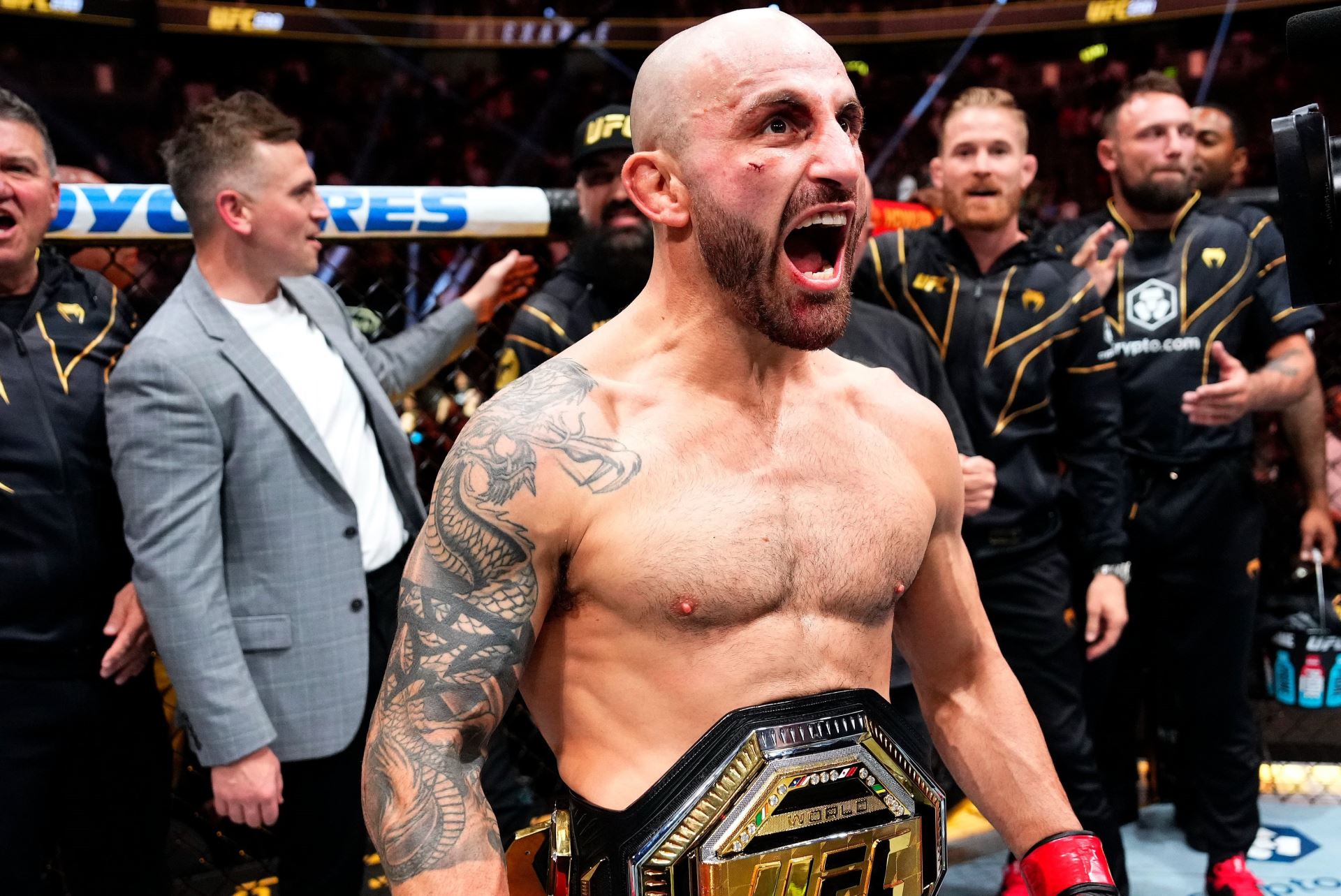 Alexander Volkanovski.