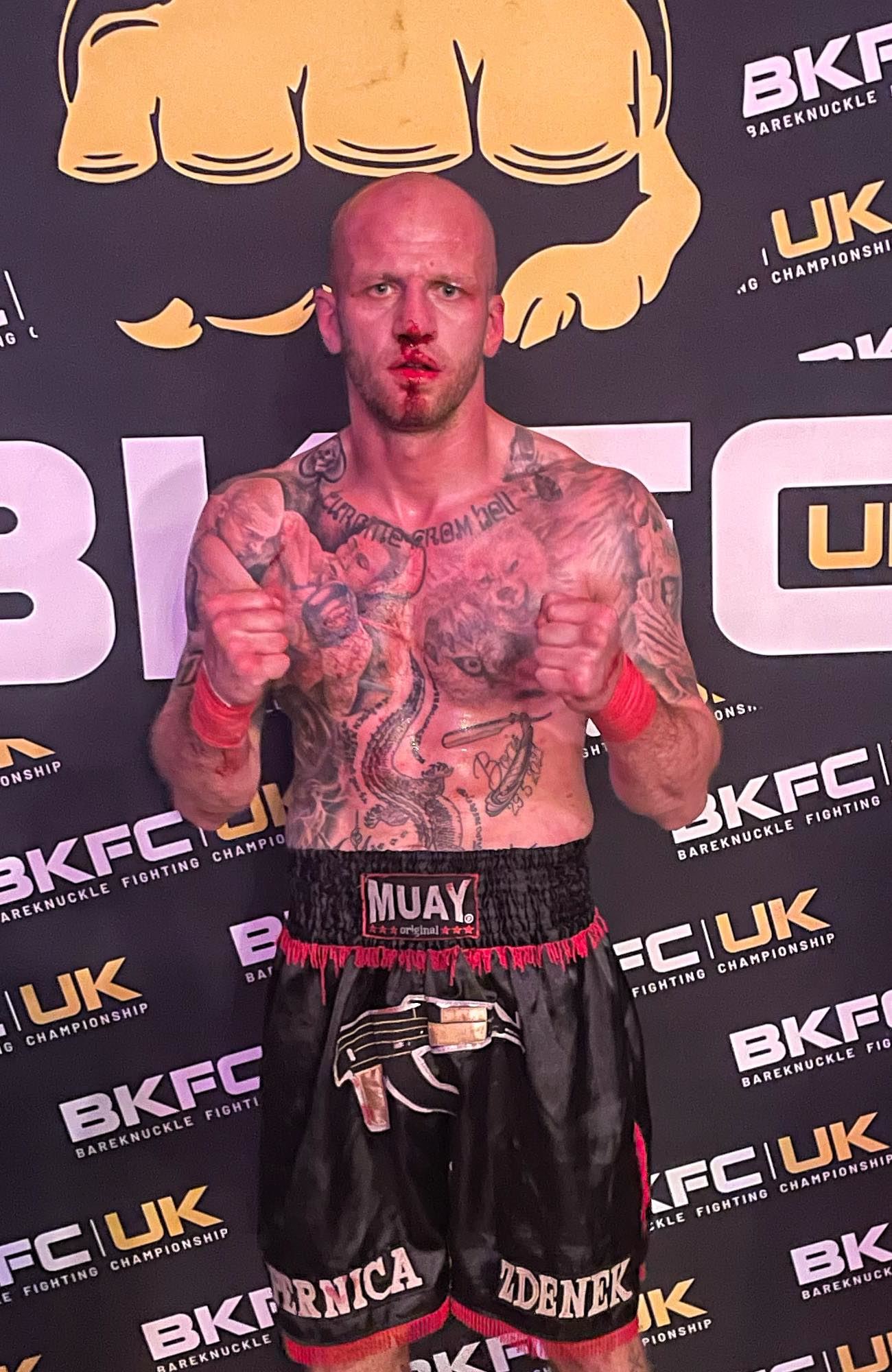 Premiéra v BKFC...