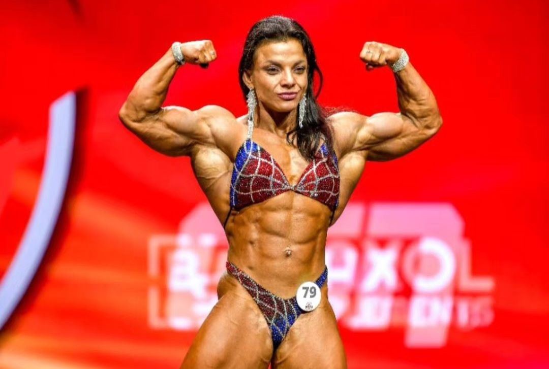 Anastasiya Leonova na soutěži IFBB Pro League.