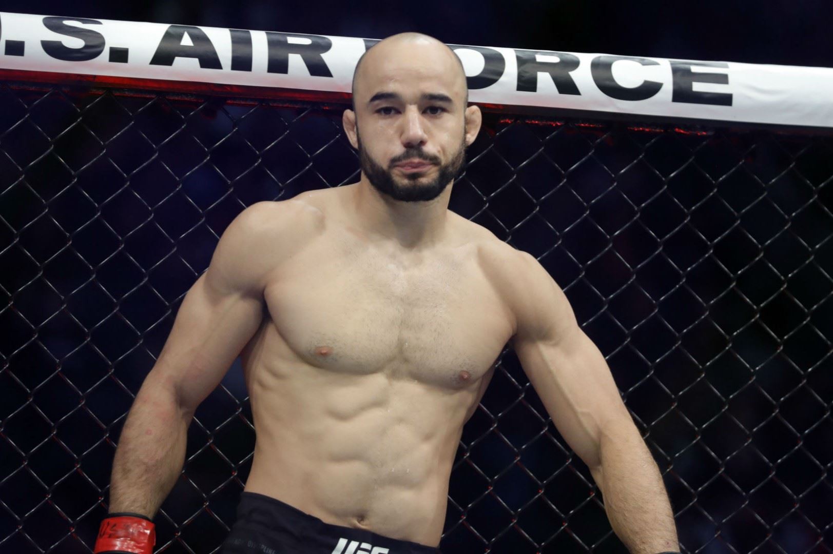 Marlon Moraes.