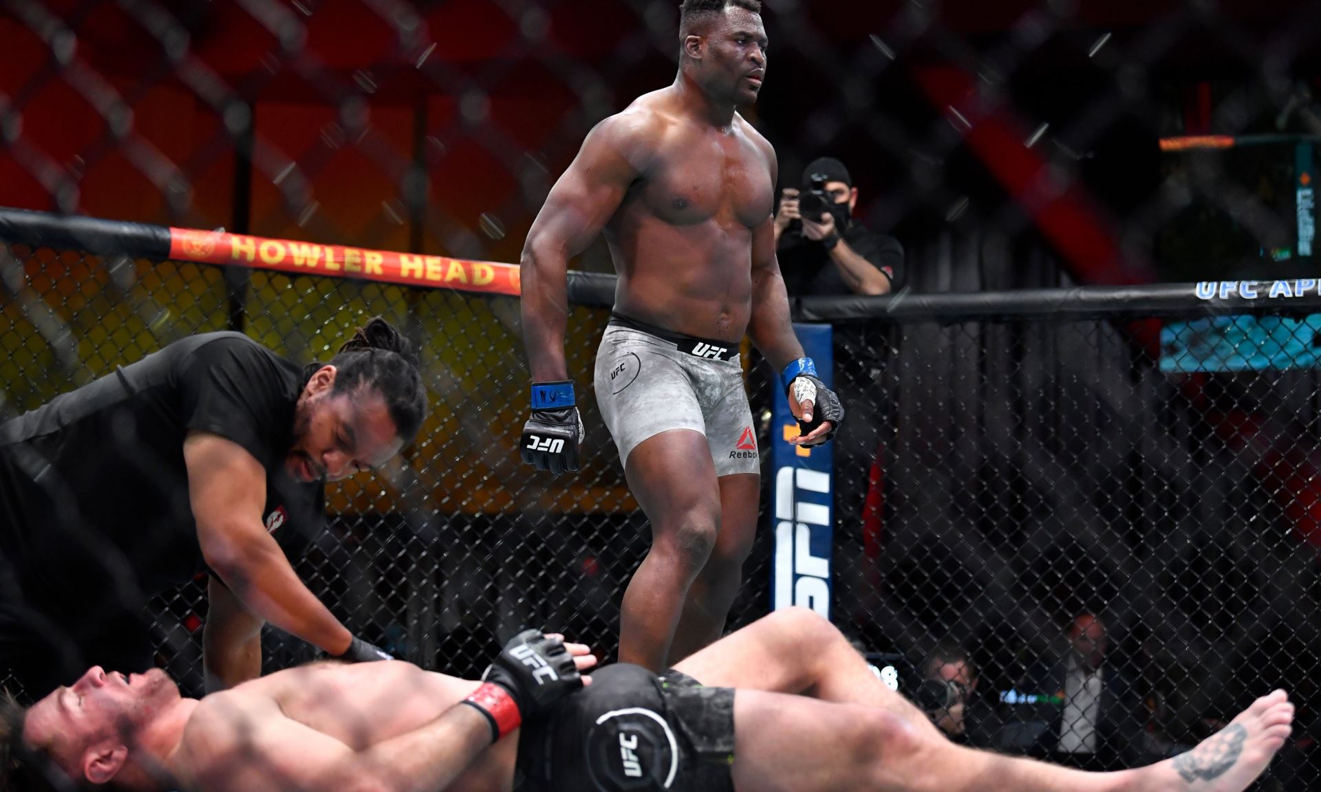 Král těžké váhy UFC Francis Ngannou.