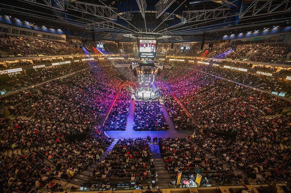 O2 arena. Kolik přijde v pátek lidí?