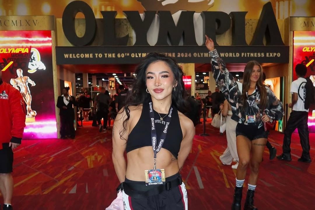 Hikaru Komiyama na soutěži Mr. Olympia.