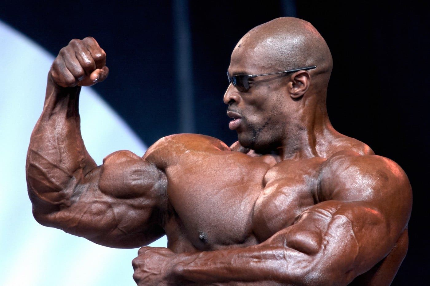 Ronnie Coleman a jeho obří biceps.