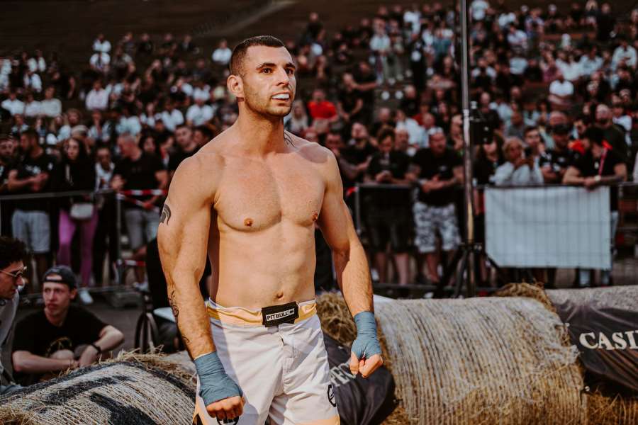 Kokain v dózách od šamponu, místo bohatství roky za katrem. Napravený hříšník teď svede boj s Mikuláškem