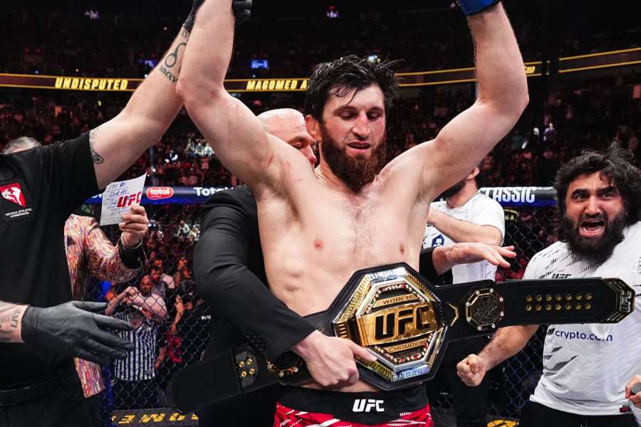 Procházka má smůlu. Šampion UFC chce odvetu s Pereirou