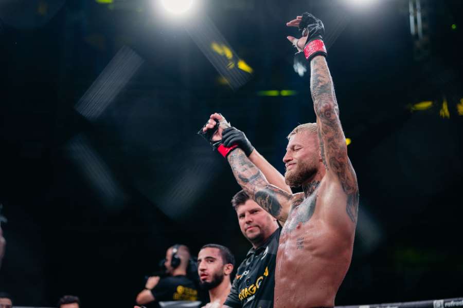 MMA ONLINE: Oktagon bojuje v Brně. Český vězeň prolomil francouzský zámek