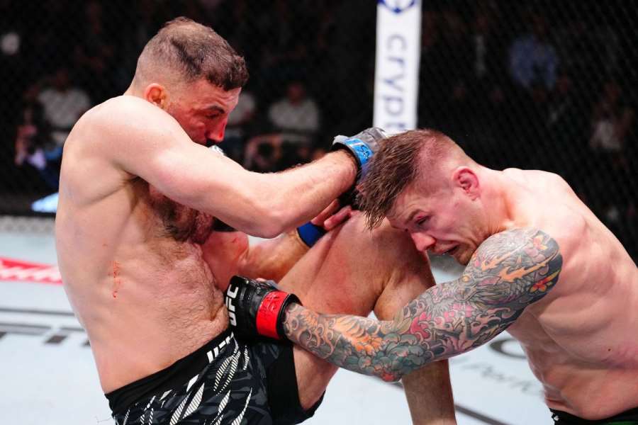 Reakce po prohře v UFC. Jen nějaké řezné rány a modřiny