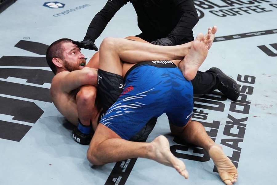 Legenda UFC opět přepsala historii. Gilotinou trestala v prvním kole 