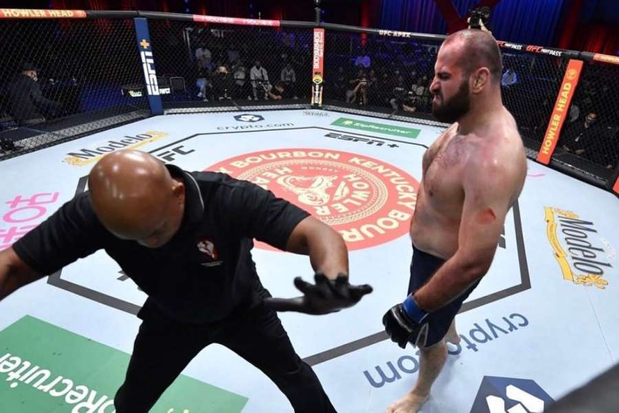 Slovenský obr se letos chystá na třetí misi v UFC. V kleci na něj čeká ruský granátník